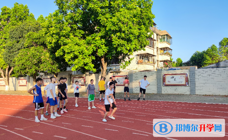 鼎湖區(qū)鼎湖中學(xué)怎么樣、好不好