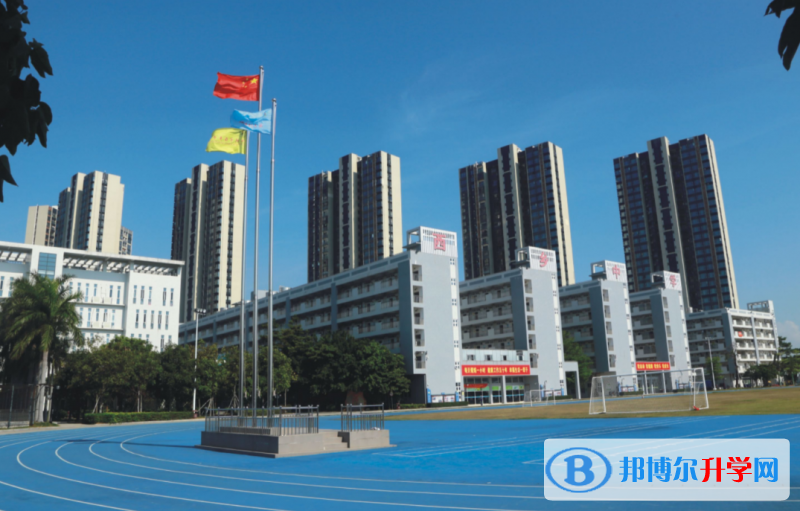 深圳市寶安區(qū)西鄉(xiāng)中學(xué)地址，乘車路線
