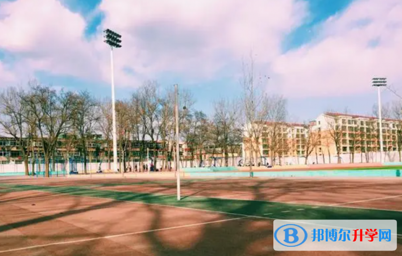 唐山市開灤第二中學(xué)(東校區(qū))地址，乘車路線