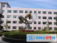 容城縣容城中學地址，乘車路線