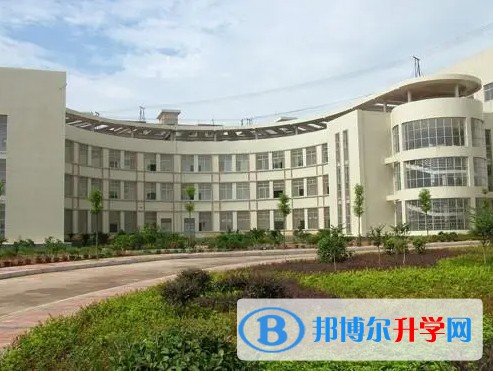 嘉禾縣第一中學地址，乘車路線