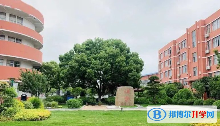 無錫市堰橋高級中學(xué)地址，乘車路線