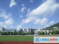 無錫市青山高級中學(xué)地址，乘車路線