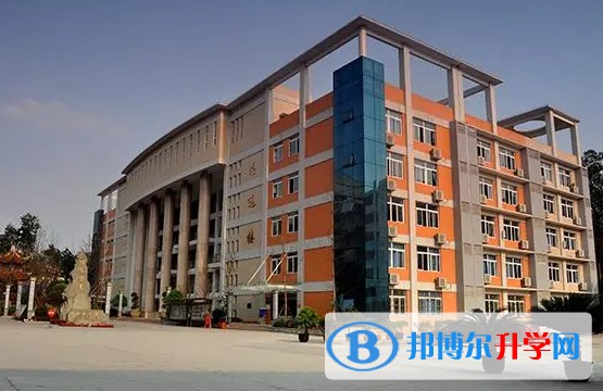 重慶市榮昌中學校怎么樣、好不好
