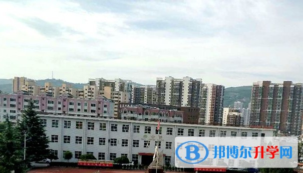 2024新樂(lè)新伏羲中學(xué)多少錢(學(xué)費(fèi)明細(xì))
