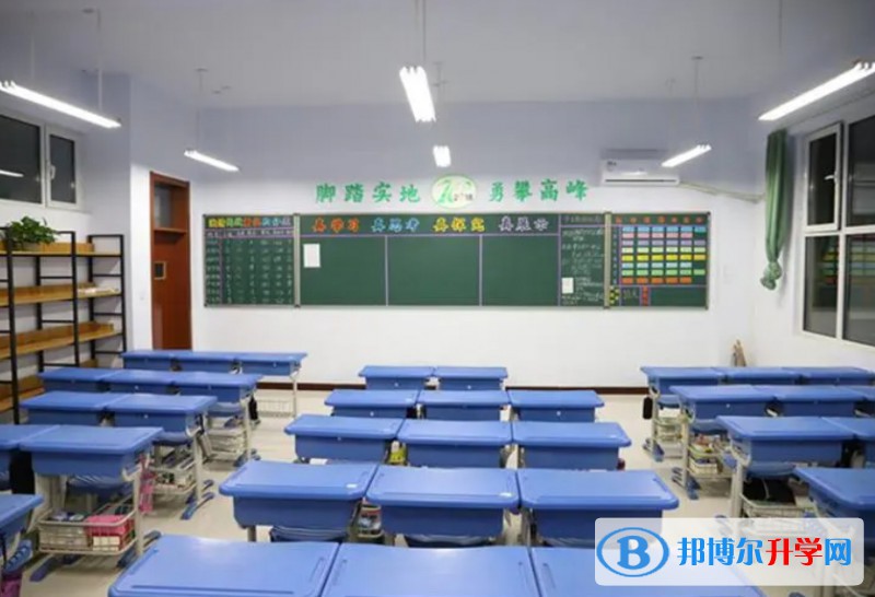 2025涼州區(qū)金塔鎮(zhèn)九年制學(xué)校多少錢(學(xué)費(fèi)明細(xì))