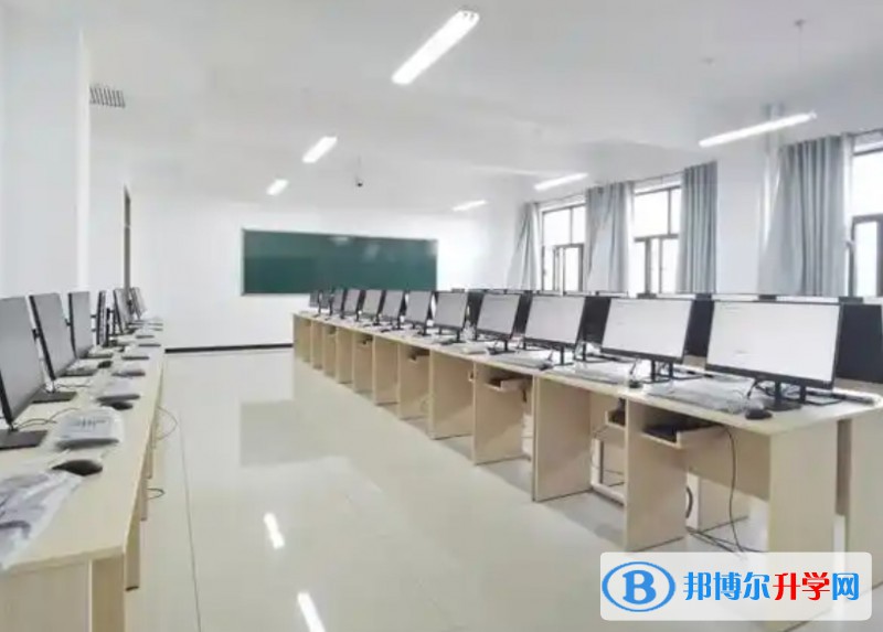 保定市清苑中學怎么樣、好不好