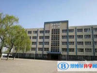 易縣第二中學(xué)地址，乘車路線