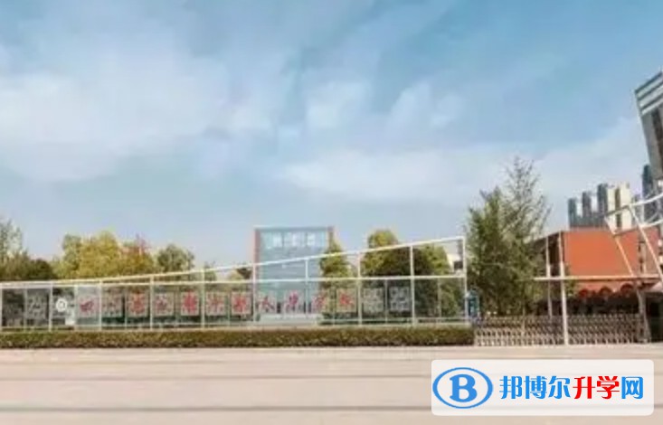 航天中學(xué)地址，乘車路線