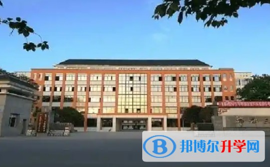2025郫都三中招生計(jì)劃 招生人數(shù)是多少(附要求、條件、對(duì)象)
