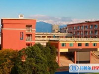 郫都嘉祥高中地址，乘車路線