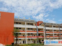 2025四川省鹽亭中學多少錢(學費明細)