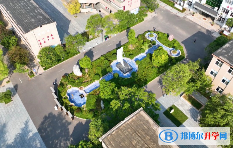 廣元市田家炳實(shí)驗(yàn)中學(xué)地址，乘車路線